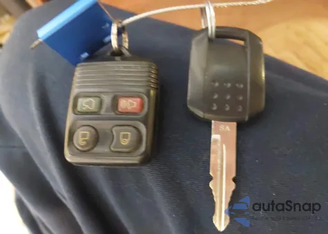 2009 Mercury Grand Marquis Ls (Fleet Only) z USA, uszkodzony, nr VIN 2MEHM75V99X621111